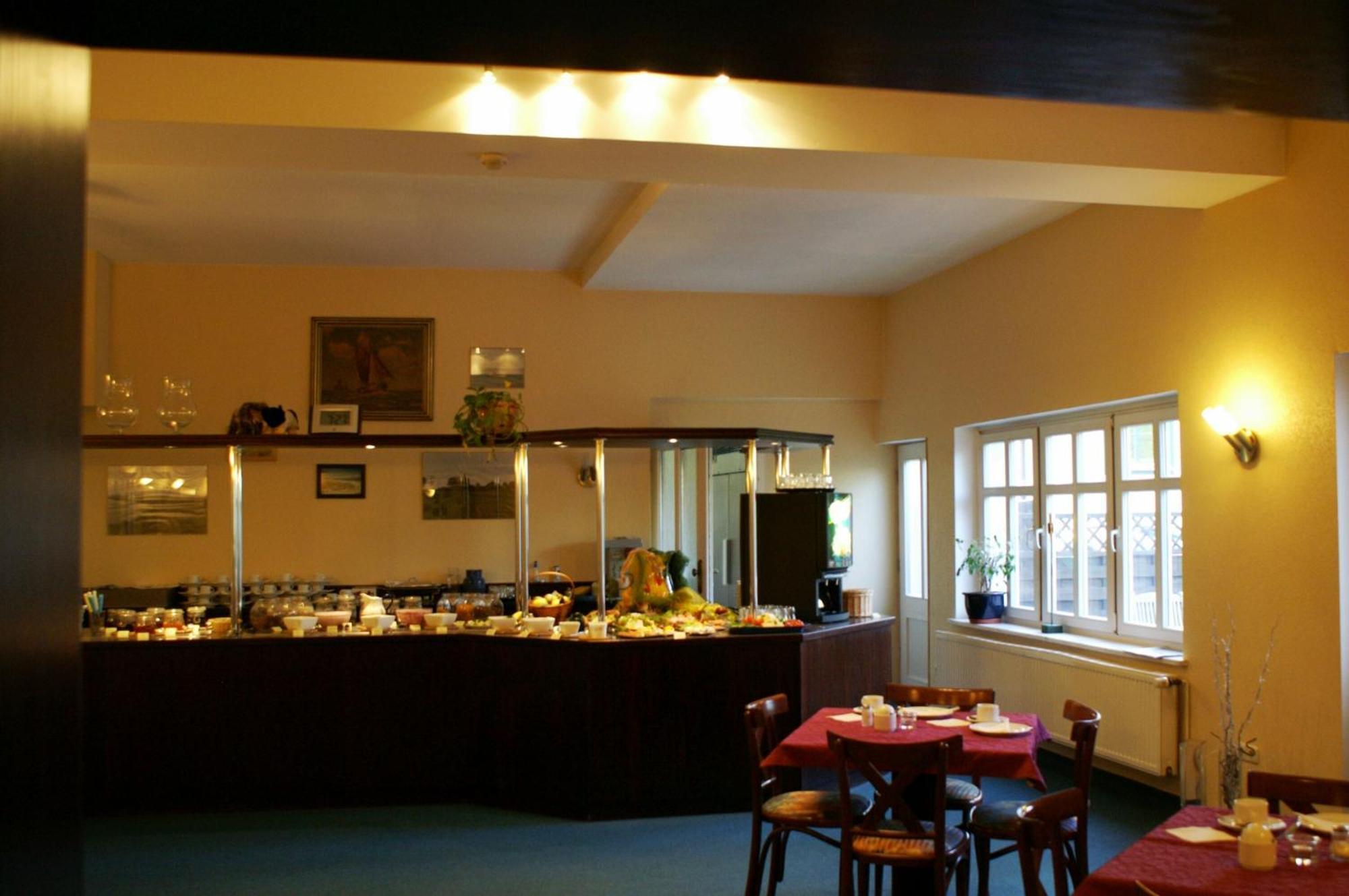 באבה Hotel Strandpavillon מראה חיצוני תמונה