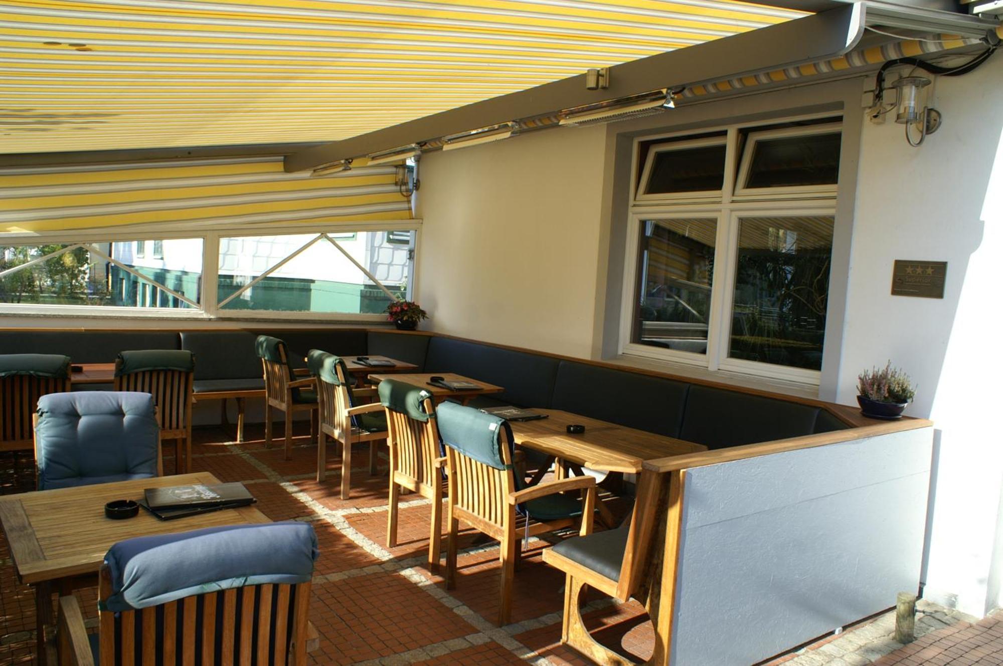 באבה Hotel Strandpavillon מראה חיצוני תמונה