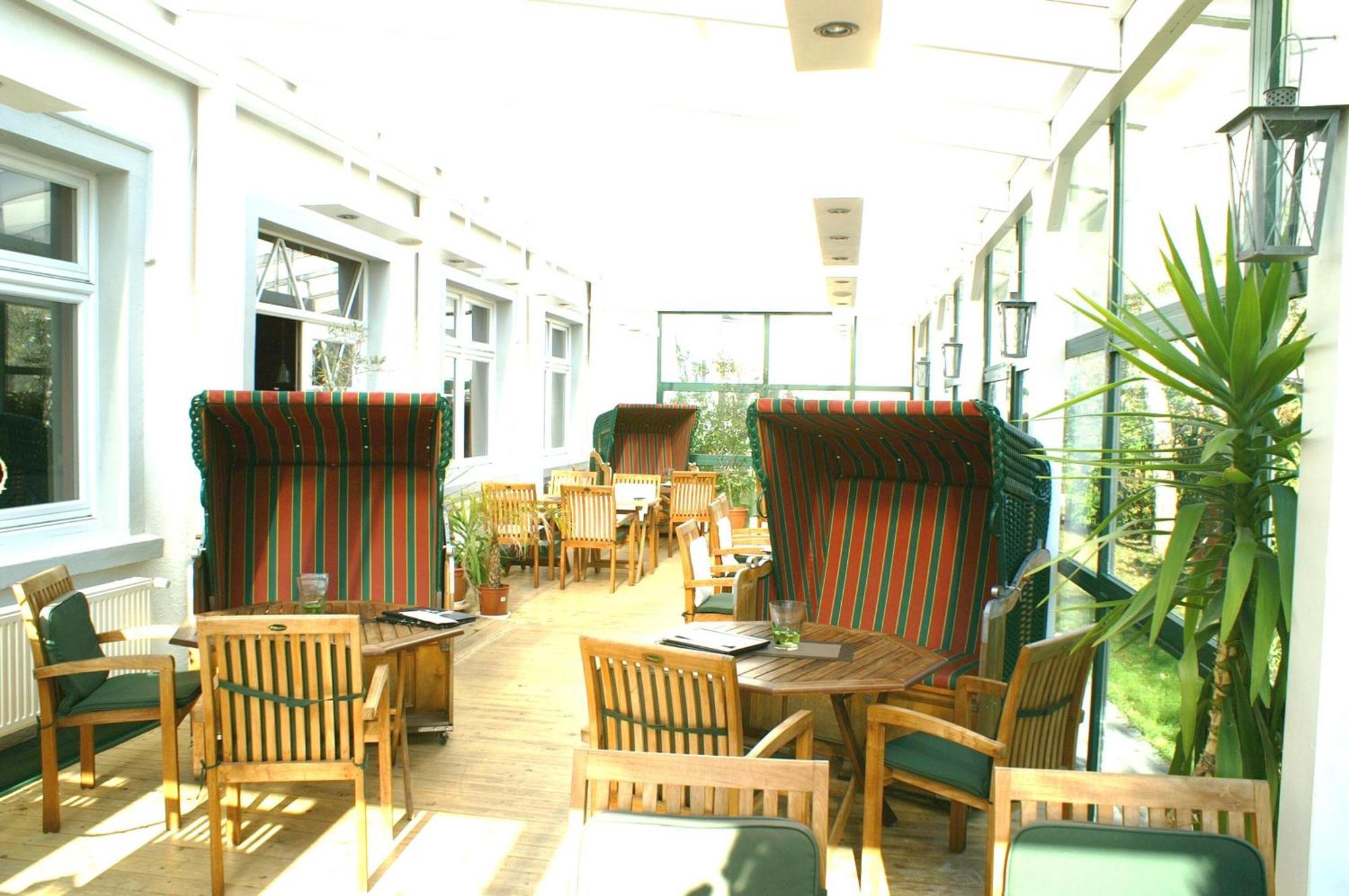 באבה Hotel Strandpavillon מראה חיצוני תמונה