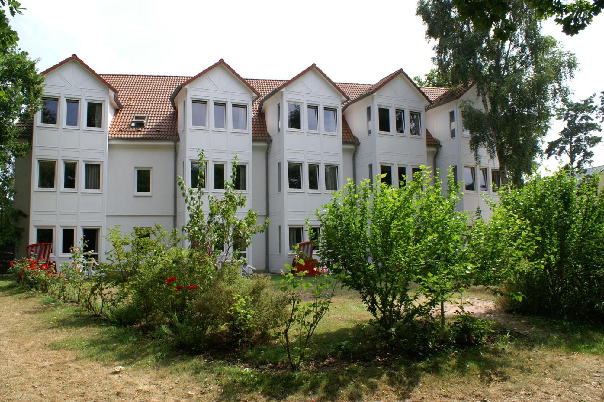 באבה Hotel Strandpavillon מראה חיצוני תמונה